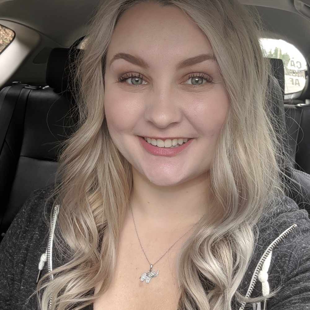 Meet your Posher, Mikayla